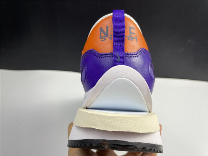 nike vaporwaffle sacai dark iris dd1875-500