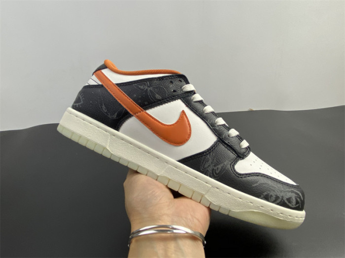 nike dunk low prm “halloween” dd3357-100