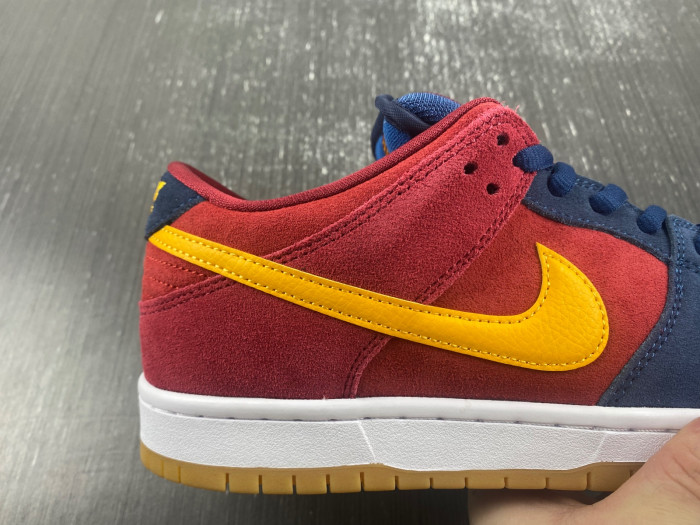 nike sb dunk low “barcelona” dj0606-400