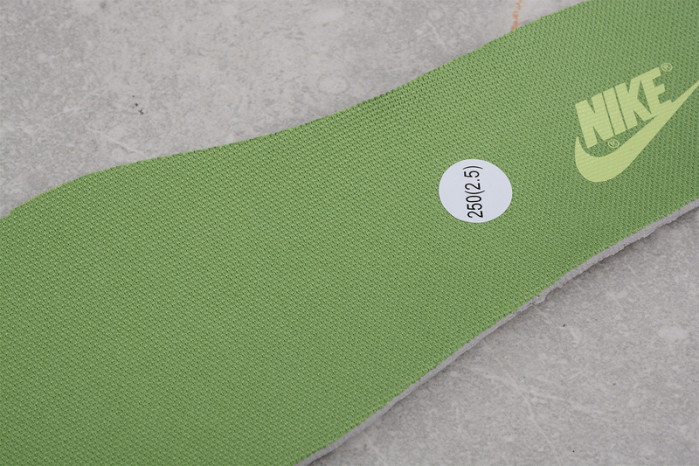 nike dunk low chlorophyll dj6188-300