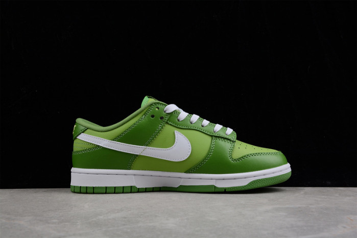 nike dunk low chlorophyll dj6188-300