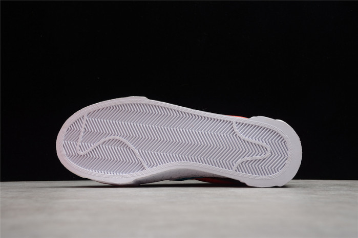 nike blazer low sacai kaws red dm7901-600