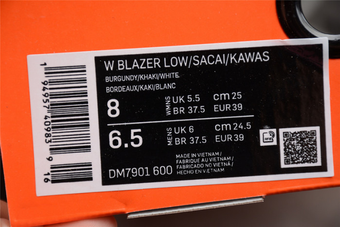 nike blazer low sacai kaws red dm7901-600