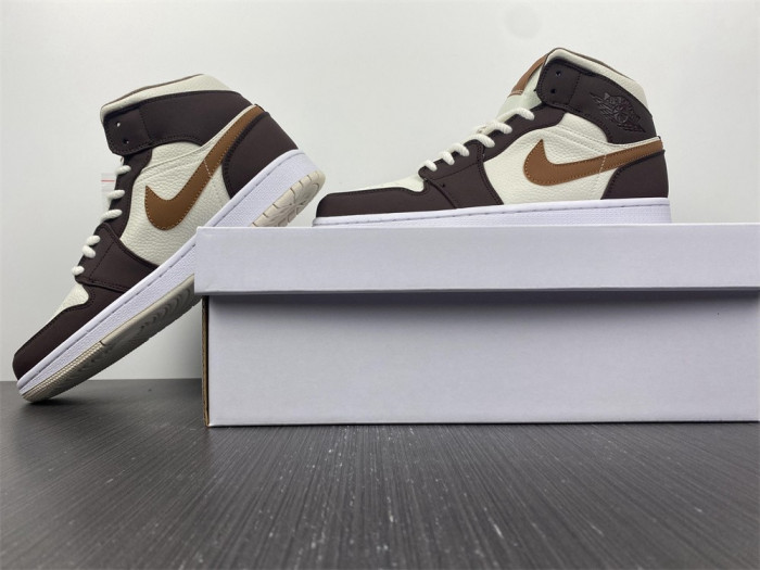 air jordan 1 mid brown fleece do6699-200