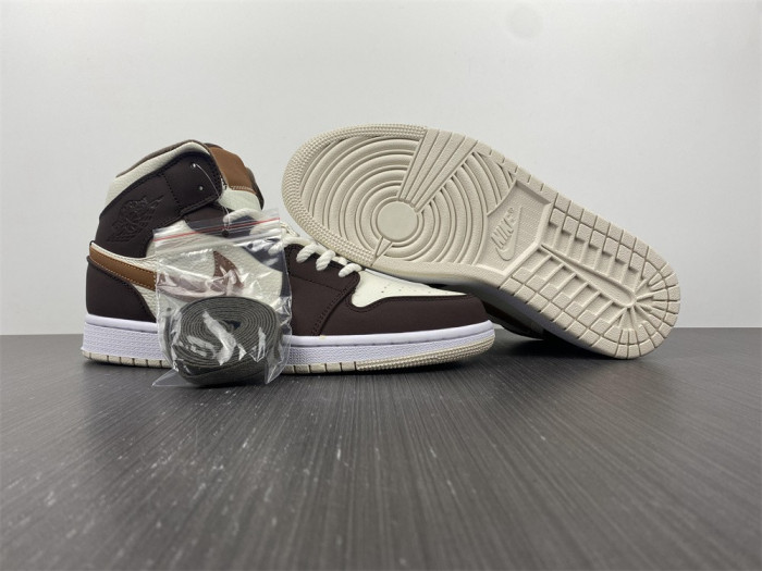 air jordan 1 mid brown fleece do6699-200