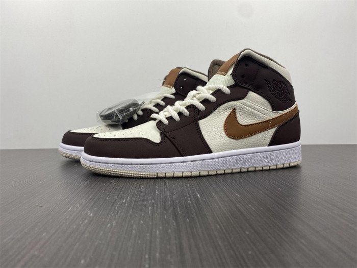 air jordan 1 mid brown fleece do6699-200