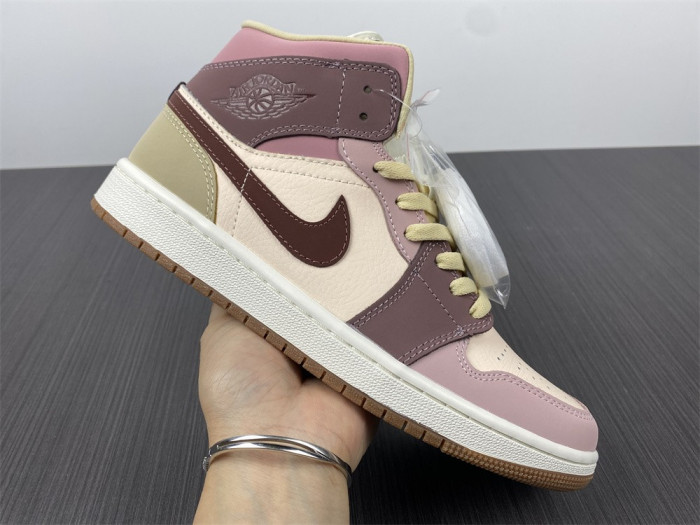air jordan 1 mid se dark pony smoky mauve do7440-821