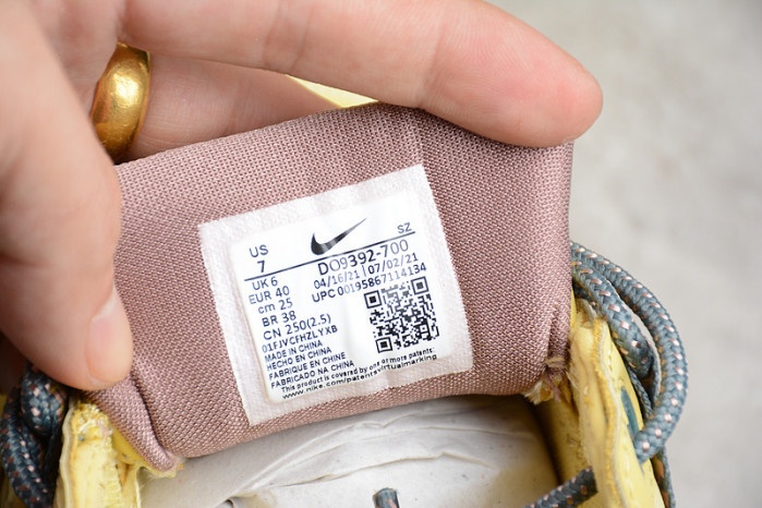 nike air max 1 travis scott cactus jack saturn gold do9392-700