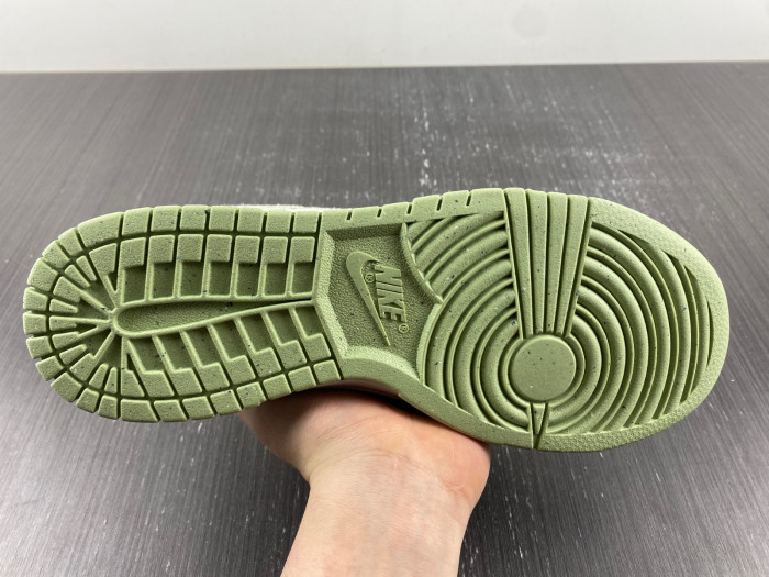 nike dunk low se fleece pack honeydew dq7579-300