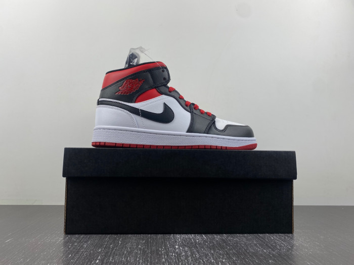 air jordan 1 mid gym red black toe dq8426-106