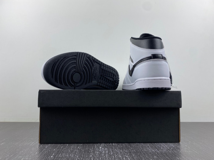 air jordan 1 mid reverse panda dq8426-132