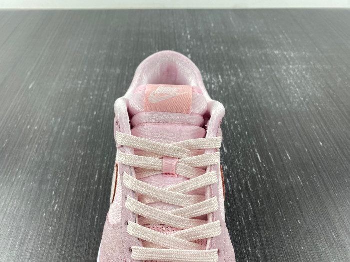 nike dunk low teddy bear dz5318-640