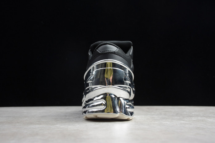 a*d*das ozweego raf simons core black silver metallic ee7944