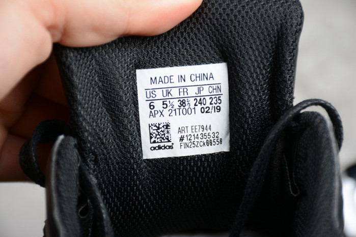 a*d*das ozweego raf simons core black silver metallic ee7944