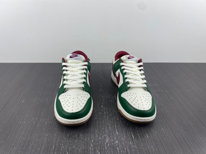 nike dunk low “gorge green” fb7160-161