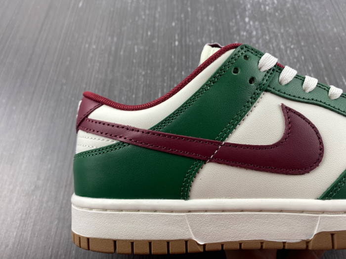 nike dunk low “gorge green” fb7160-161