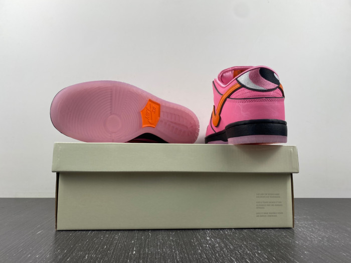 the powerpuff girls x nike sb dunk low “blossom” fd2631-600