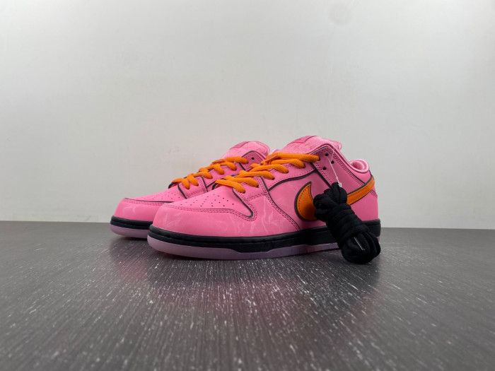 the powerpuff girls x nike sb dunk low “blossom” fd2631-600