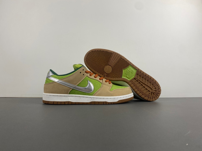 nike sb dunk low escargot fq7585-200