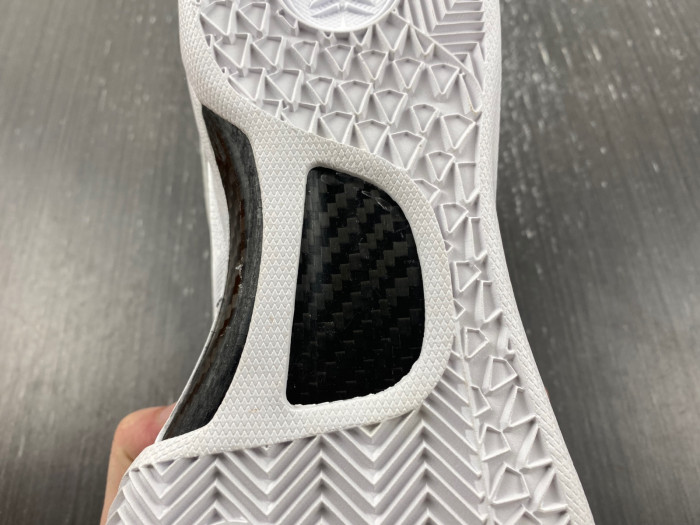 nike kobe 8 protro white metallic gold fv6325-100