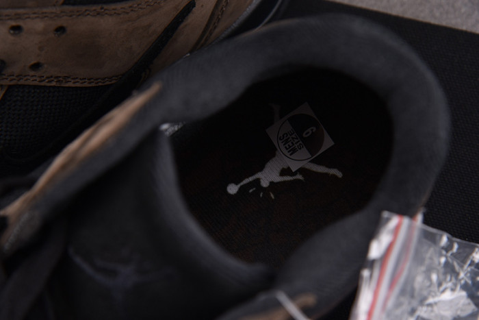 the travis scott x jordan jumpman jack mocha fz8117-204