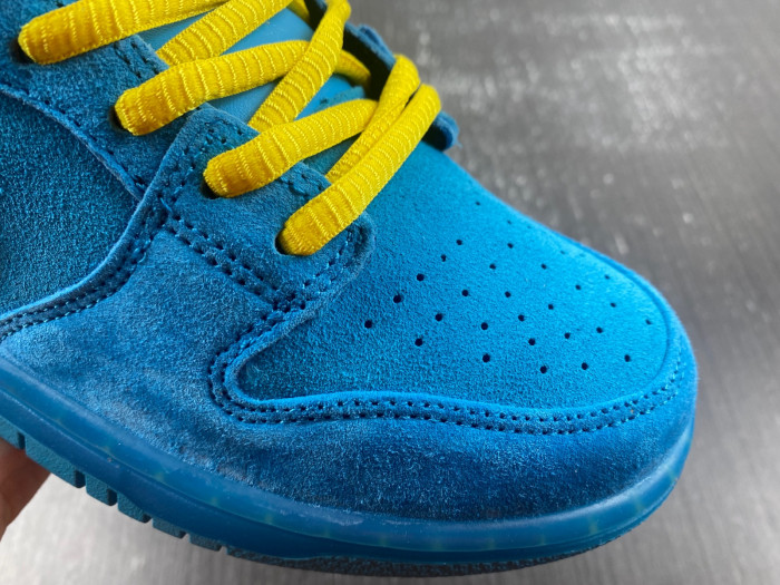 the powerpuff girls x nike sb dunk low “buttercup” fz8319-300