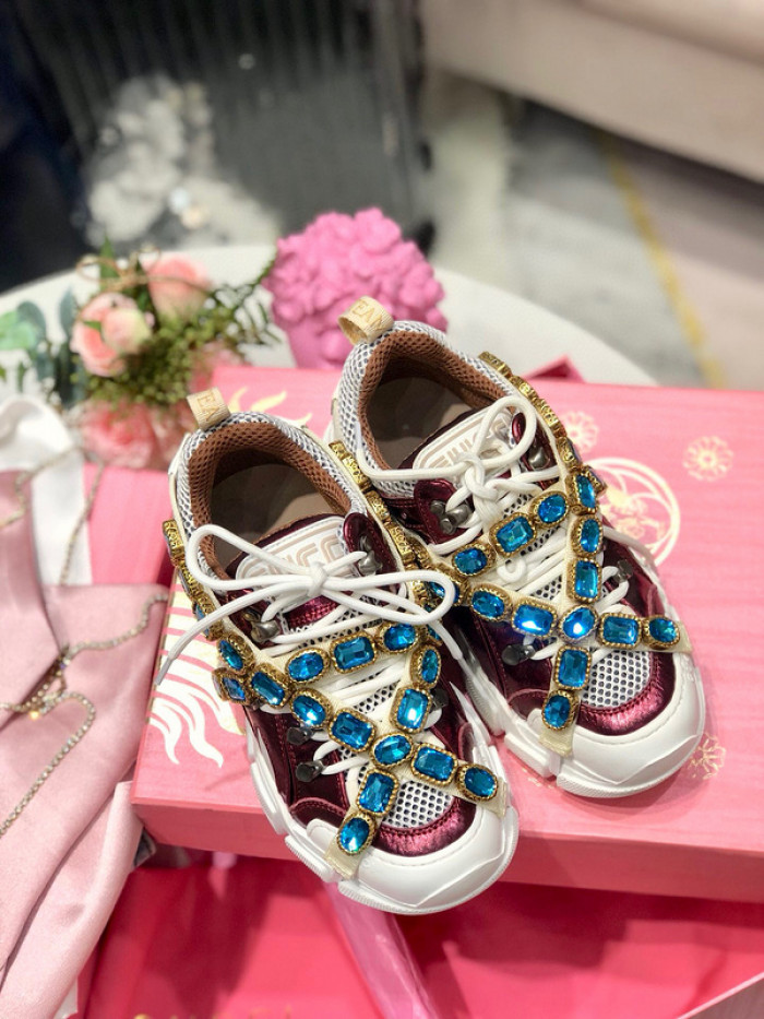 gu flashtrek sneaker