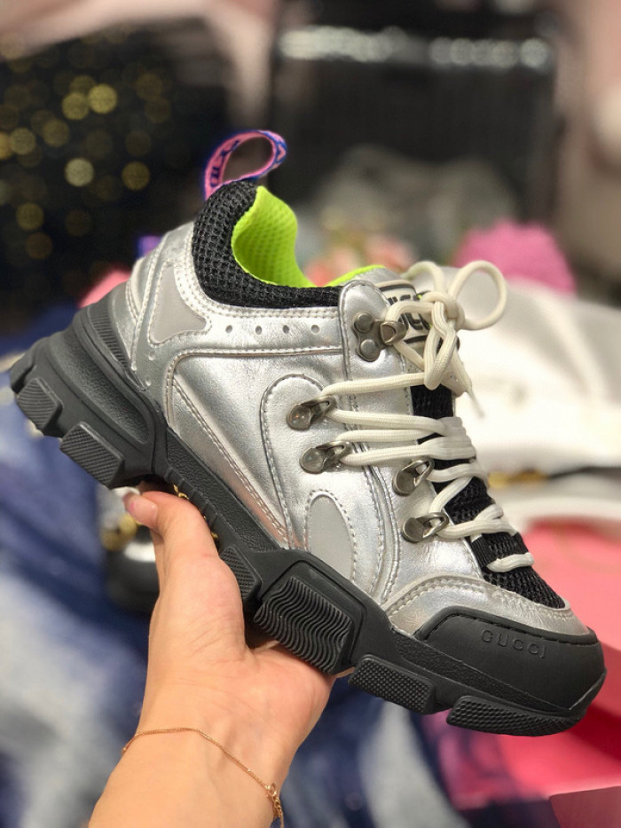 gu flashtrek sneaker