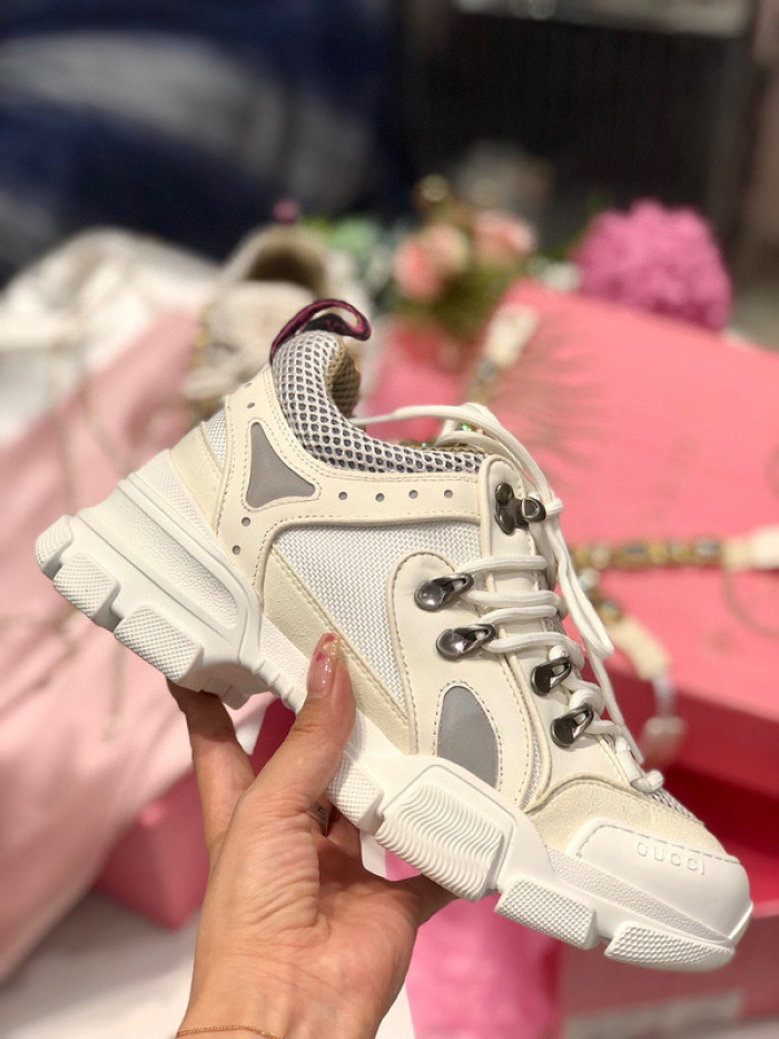 gu flashtrek sneaker