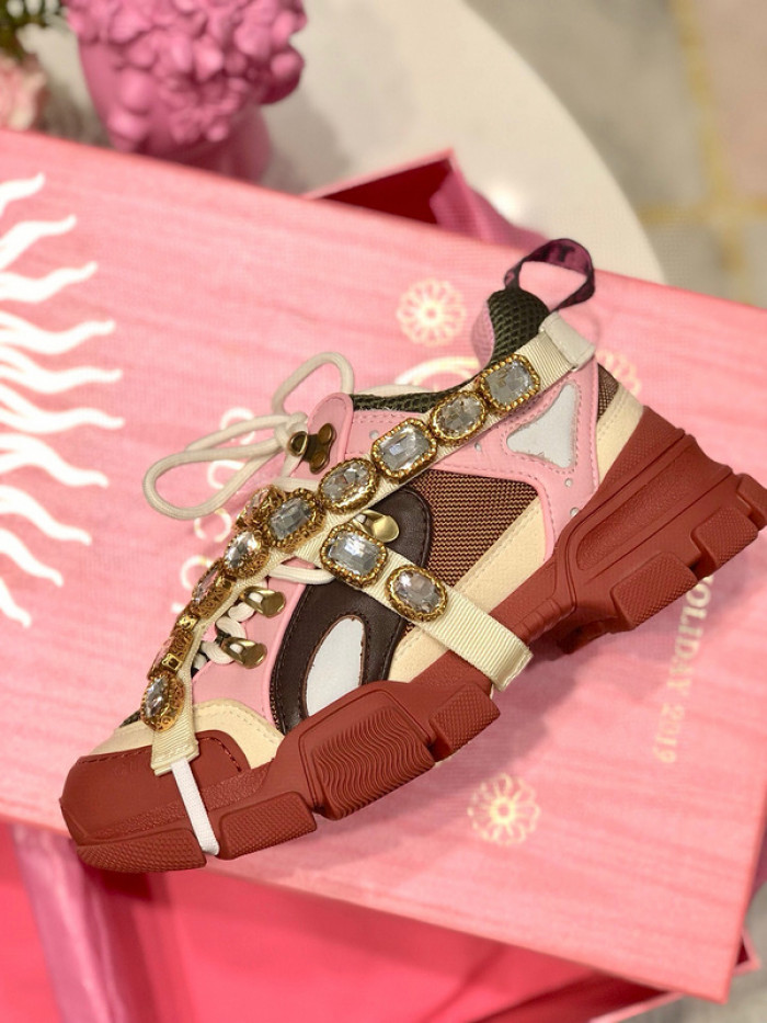 gu flashtrek sneaker