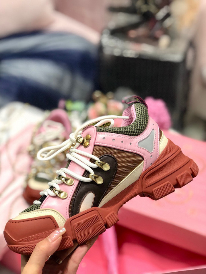 gu flashtrek sneaker