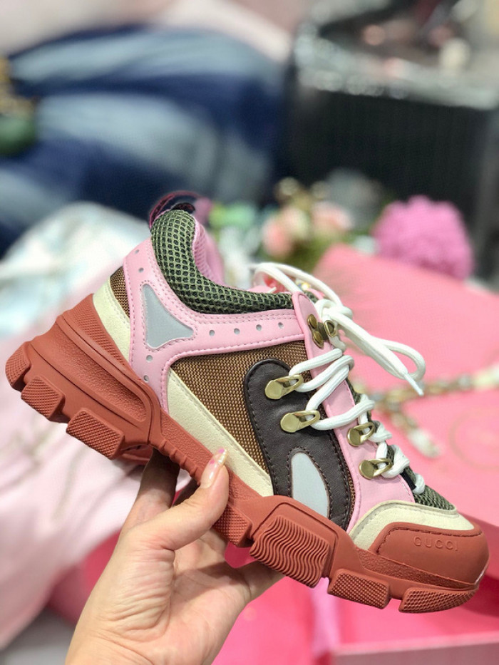 gu flashtrek sneaker