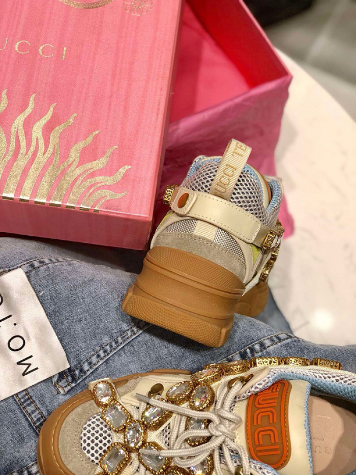 gu flashtrek sneaker