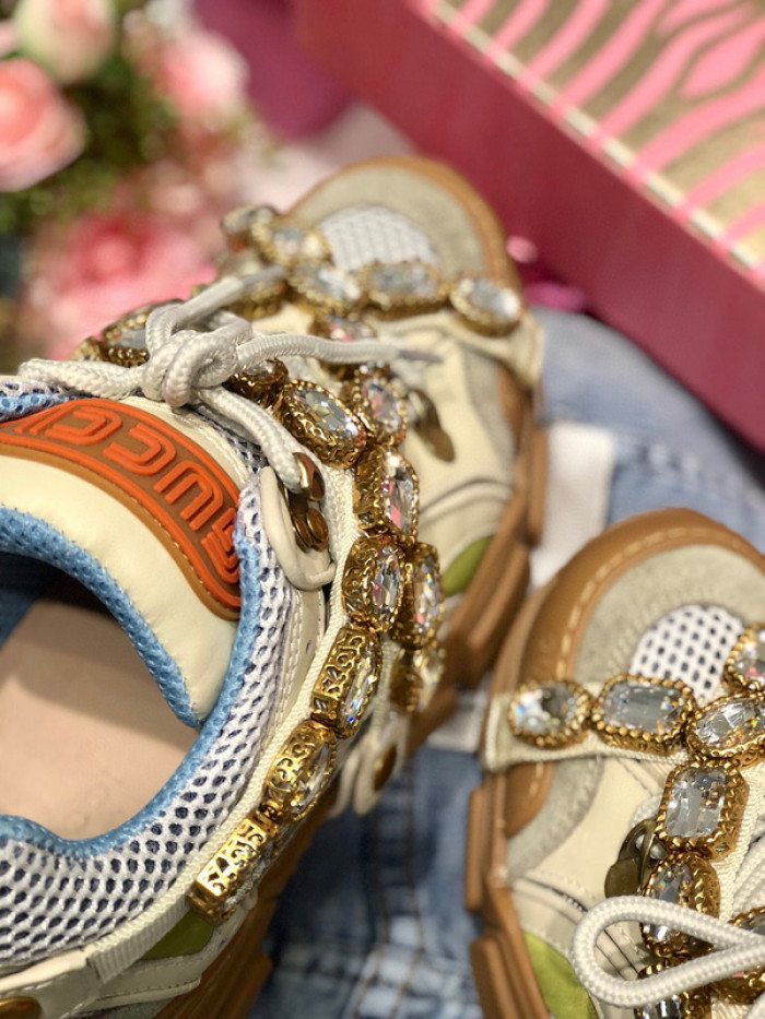 gu flashtrek sneaker