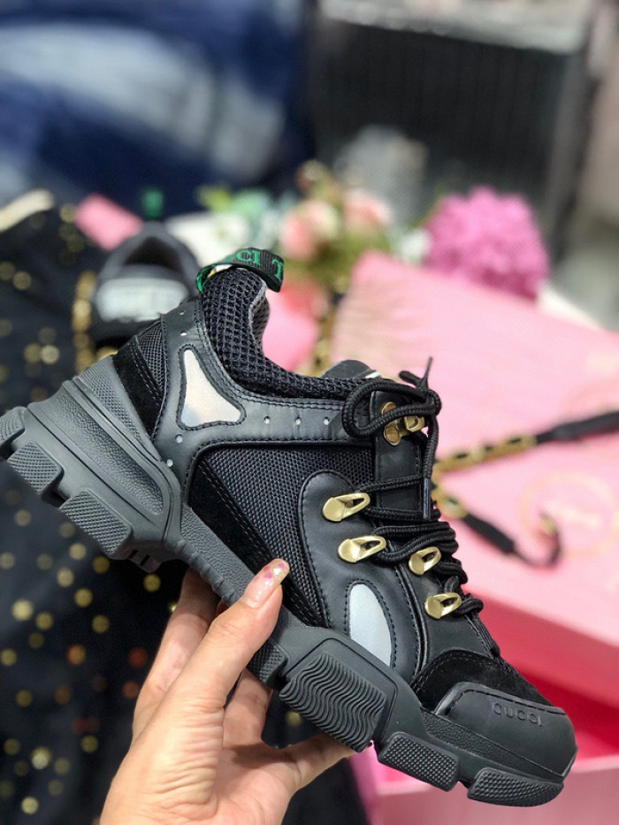 gu flashtrek sneaker