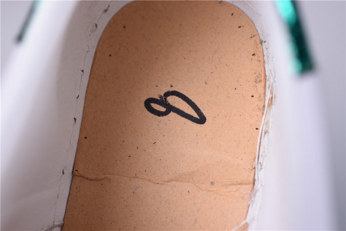 gu ace embroidered low-top with dog 6951103-57