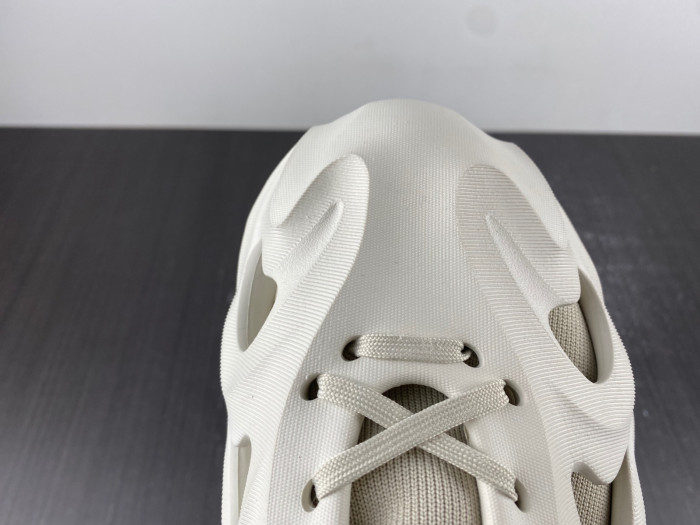 a*d*das adifom q off white gy4455