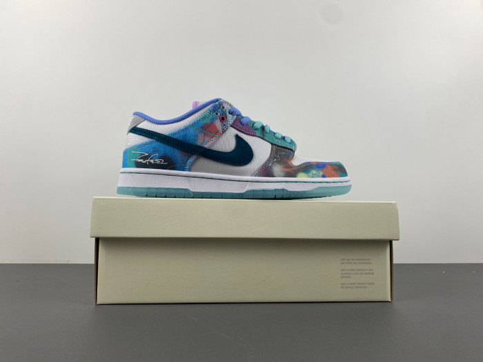 nike sb dunk low futura laboratories bleached aqua hf6061-400