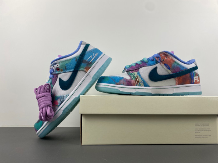 nike sb dunk low futura laboratories bleached aqua hf6061-400
