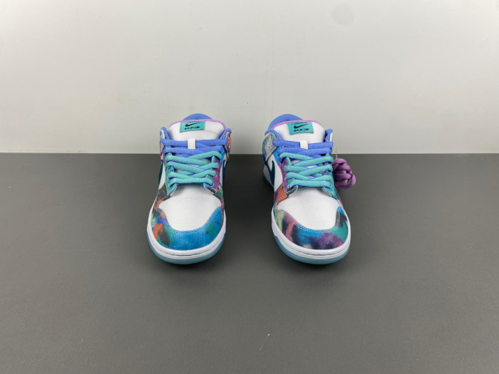 nike sb dunk low futura laboratories bleached aqua hf6061-400