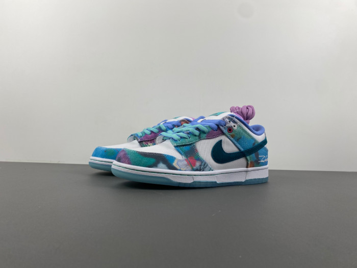 nike sb dunk low futura laboratories bleached aqua hf6061-400