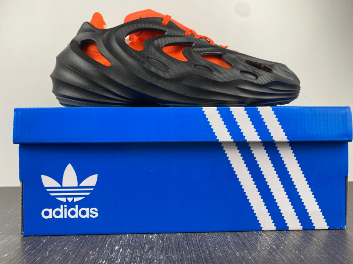 a*d*das adifom q core black impact orange hp6581