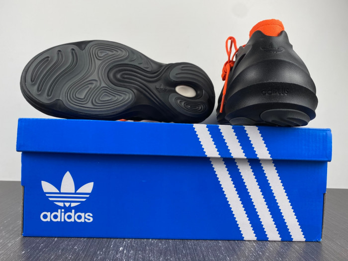 a*d*das adifom q core black impact orange hp6581