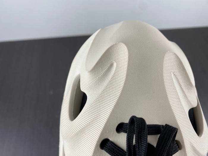 a*d*das adifom q wonder white core black hp6582