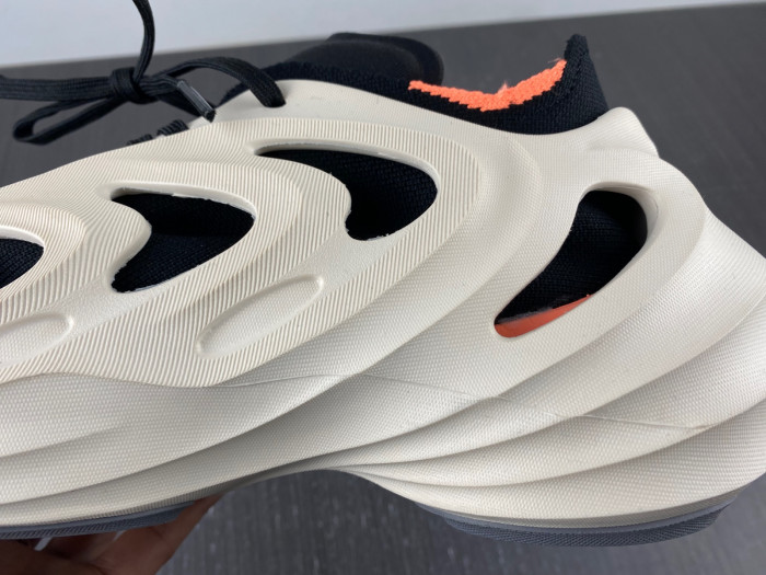 a*d*das adifom q wonder white core black hp6582