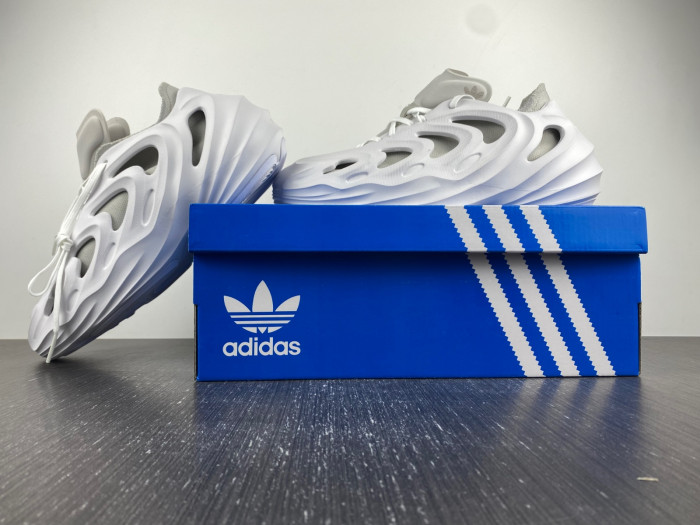 a*d*das adifom q white grey hp6584