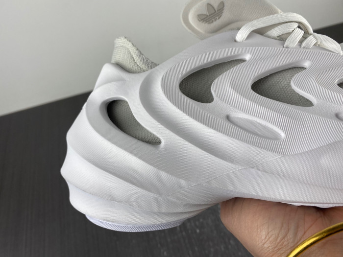 a*d*das adifom q white grey hp6584