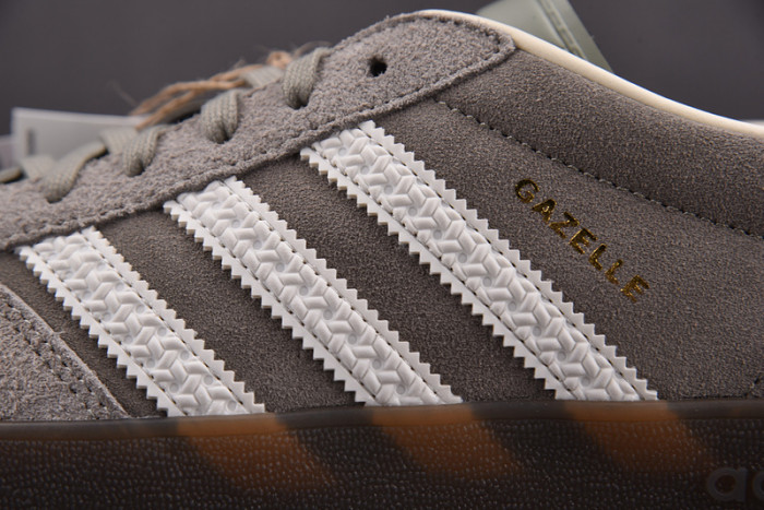 a*d*das gazelle indoor white grey if1807