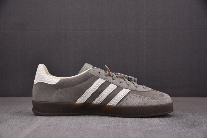 a*d*das gazelle indoor white grey if1807