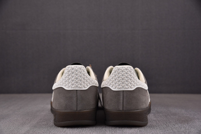 a*d*das gazelle indoor white grey if1807